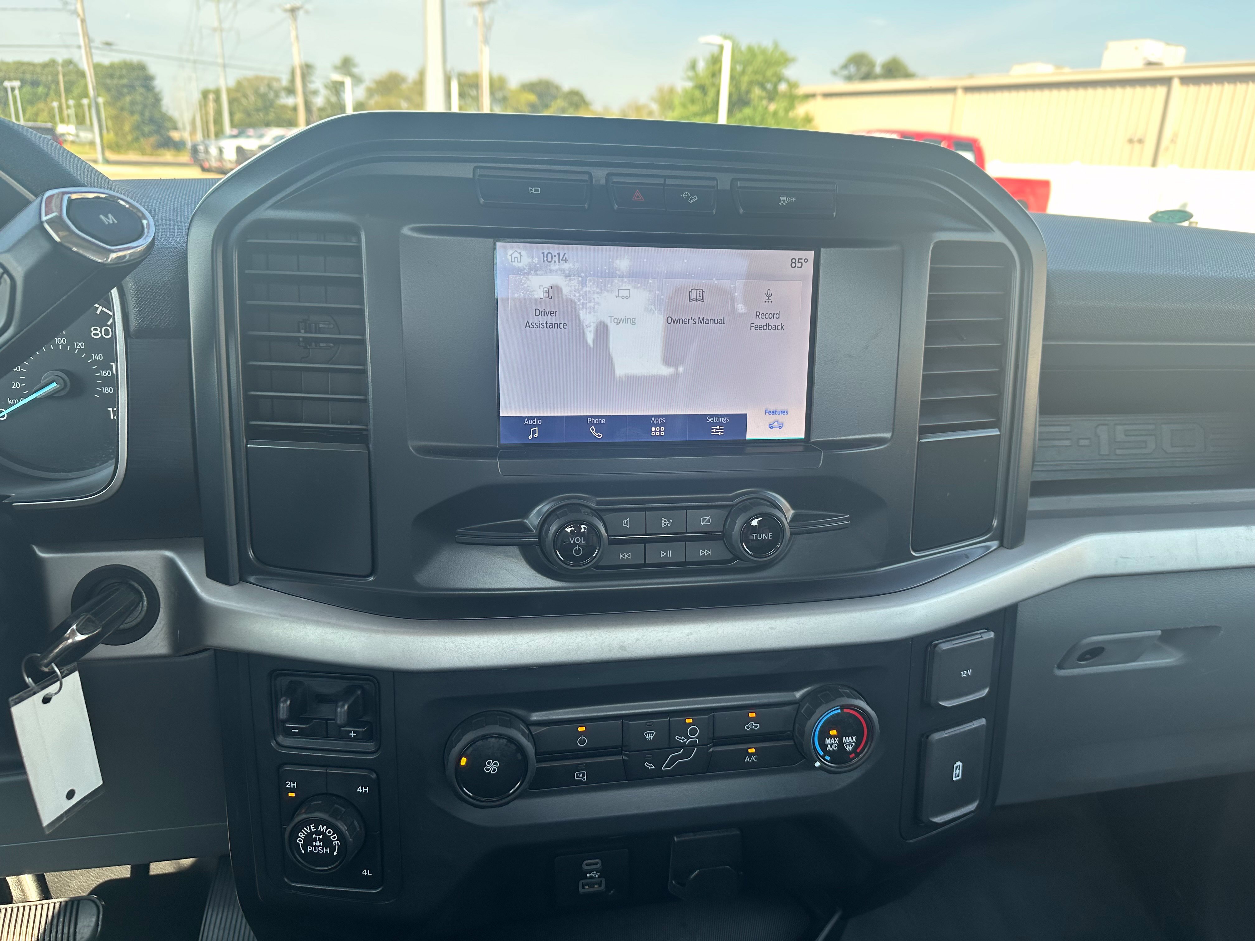 Used 2022 Ford F150 XL w/ Equipment Group 101A High AWD/4WD image 17
