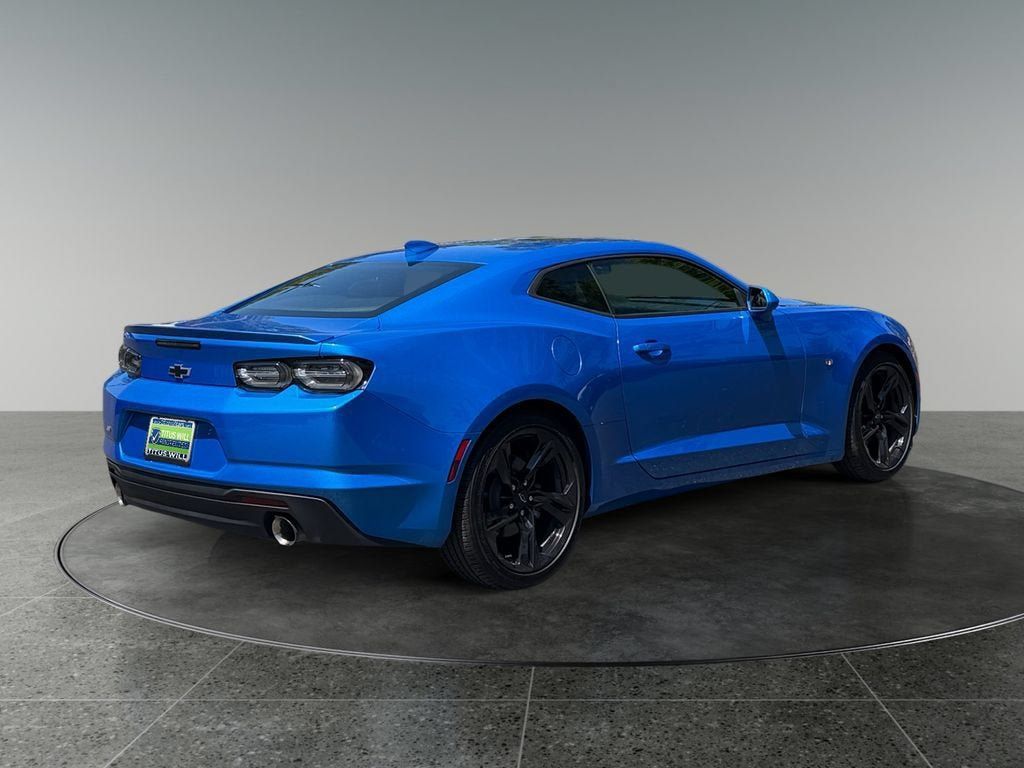Used 2024 Chevrolet Camaro LT w/ RS Package RWD image 9
