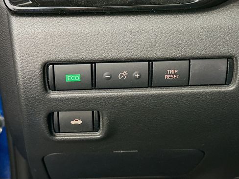 Used 2024 Nissan Sentra SV image 17