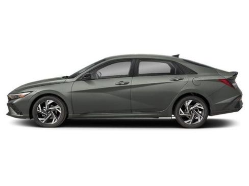 New 2026 Hyundai Elantra SEL Sport FWD image 2