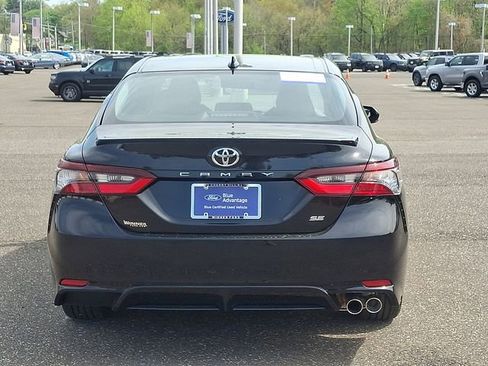 Used 2024 Toyota Camry SE FWD image 5