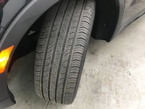 Used 2025 Cadillac XT4 Premium Luxury image 42