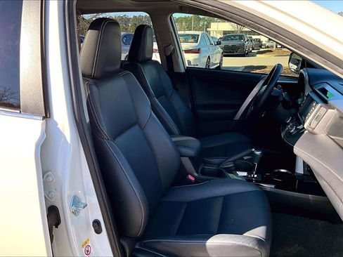 Used 2017 Toyota RAV4 Limited AWD/4WD image 8