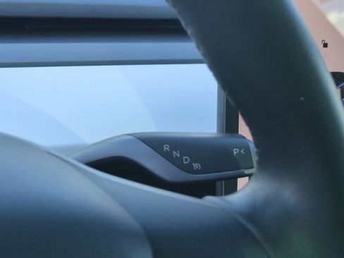 Used 2019 Tesla Model 3 Standard Range Plus image 24