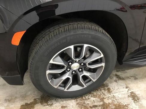 Used 2021 Chevrolet Tahoe LS w/ Driver Alert Package image 4