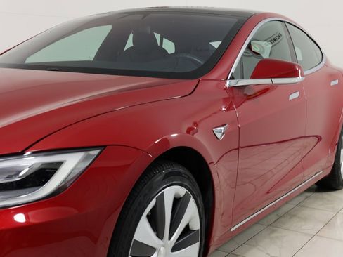 Used 2020 Tesla Model S Long Range Plus image 42