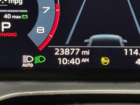 Used 2024 Audi Q3 2.0T Premium image 24