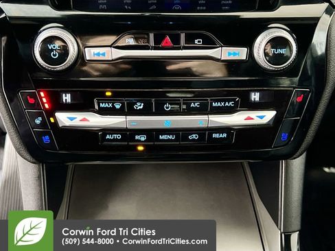 Used 2021 Ford Explorer ST w/ ST Street Pack image 9