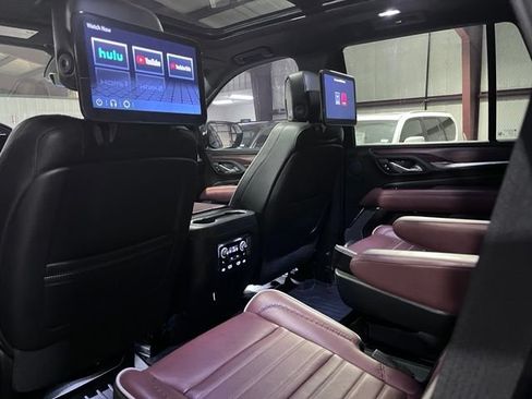 Used 2024 GMC Yukon Denali Ultimate AWD/4WD image 14