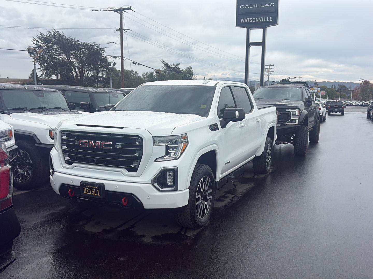Used 2021 GMC Sierra 1500 AT4 w/ AT4 Premium Package AWD/4WD image 2