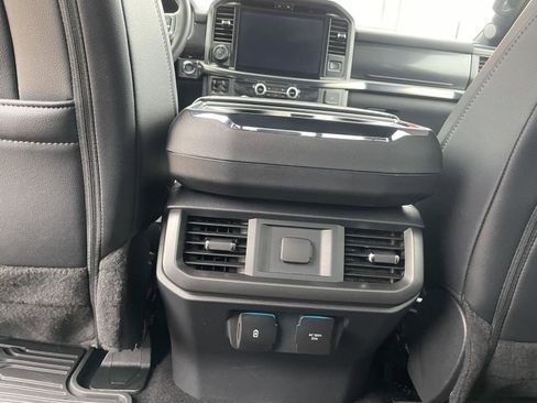 Used 2025 Ford F150 Lariat w/ Equipment Group 501A Mid image 28