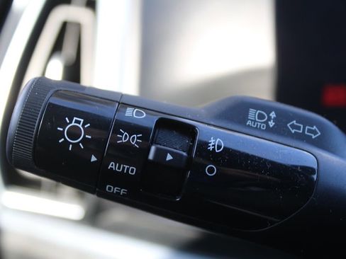 Certified 2024 Kia Sorento SX Prestige image 33