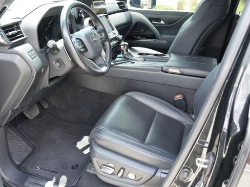 Used 2024 Lexus LX 600 4WD w/ Interior Upgrade Package image 8