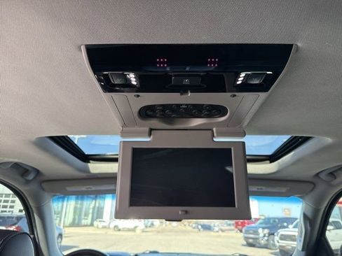 Used 2018 GMC Yukon XL Denali w/ Denali Ultimate Package image 20