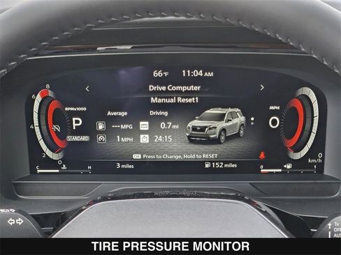 New 2026 Nissan Pathfinder Platinum image 29