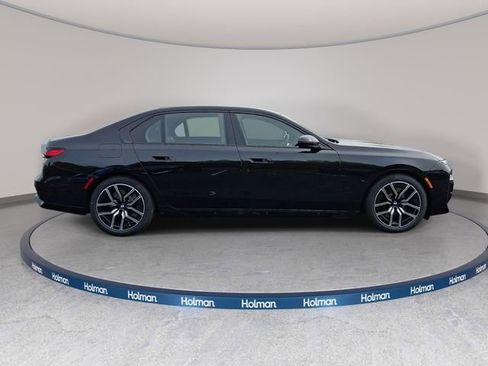 New 2026 BMW 760i xDrive w/ Executive Package AWD/4WD image 4