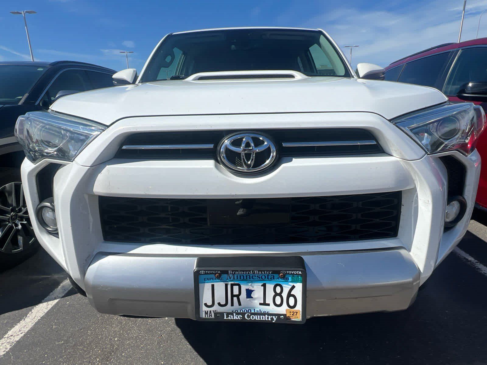 Used 2020 Toyota 4Runner TRD Off-Road Premium AWD/4WD image 2