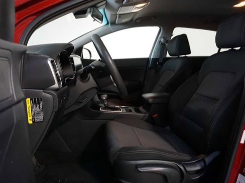 Used 2021 Kia Sportage LX image 13