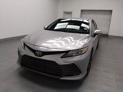 Used 2022 Toyota Camry LE w/ Cold Weather Package image 15