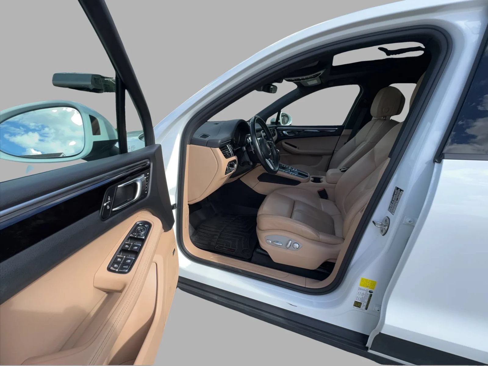 Used 2019 Porsche Macan AWD/4WD image 14