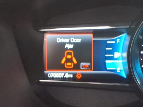 Used 2019 Ford Explorer XLT w/ Equipment Group 202A image 22