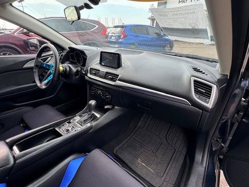Used 2017 MAZDA MAZDA3 Sport FWD image 13