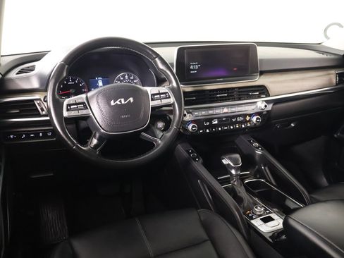 Used 2022 Kia Telluride EX w/ Towing Package AWD/4WD image 2