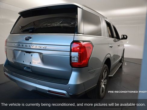Used 2022 Ford Expedition XLT image 7