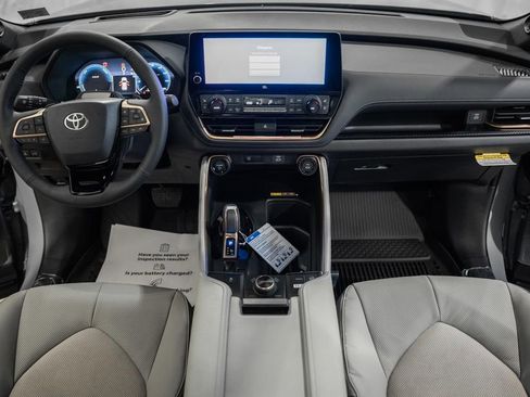 New 2026 Toyota Grand Highlander AWD Hybrid image 21