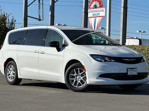 New 2026 Chrysler Voyager LX image 2