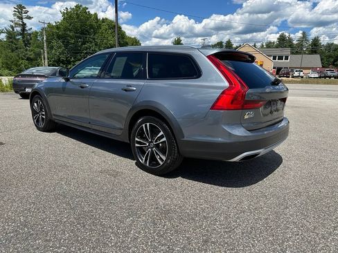 Used 2019 Volvo V90 T5 Cross Country AWD/4WD image 3