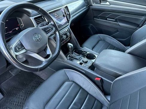 Used 2020 Volkswagen Atlas Cross Sport SEL Premium image 10