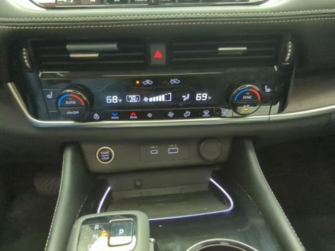 Certified 2023 Nissan Rogue Platinum w/ Platinum Premium Package AWD/4WD image 20