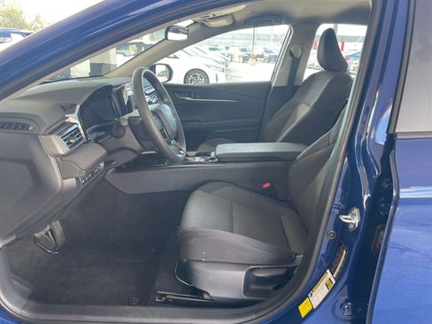 Used 2025 Toyota Camry LE image 25