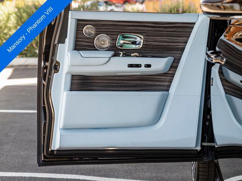Used 2023 Rolls-Royce Phantom Sedan w/ The Phantom Package RWD image 33