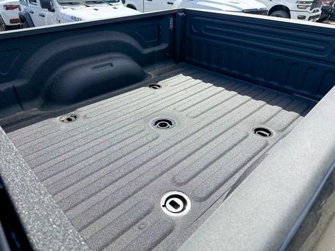 New 2026 RAM 2500 Laramie w/ Night Edition AWD/4WD image 28