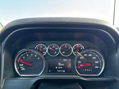 Used 2021 Chevrolet Silverado 1500 LT AWD/4WD image 10
