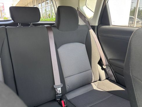 Used 2025 Kia Soul LX w/ LX Technology Package FWD image 35