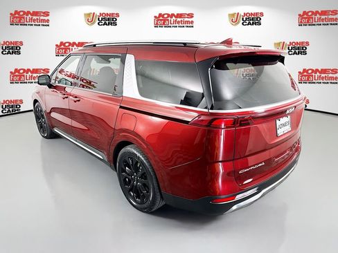 Used 2022 Kia Carnival SX Prestige FWD image 2