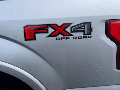 Used 2019 Ford F150 Lariat w/ Equipment Group 502A Luxury AWD/4WD image 43