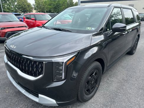 New 2026 Kia Carnival image 1