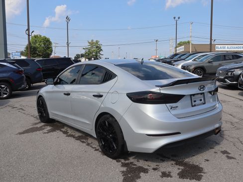 Used 2018 Hyundai Elantra Value Edition FWD image 5