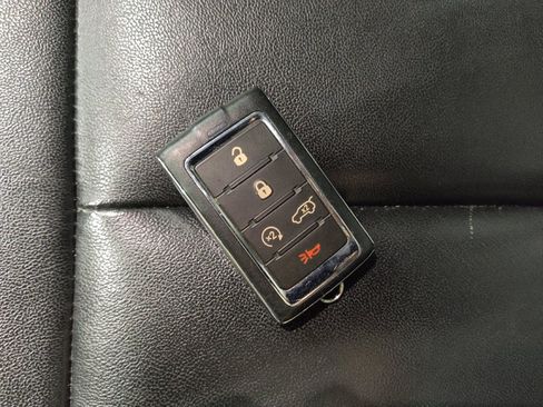 Used 2022 Jeep Grand Cherokee Limited 4xe image 32