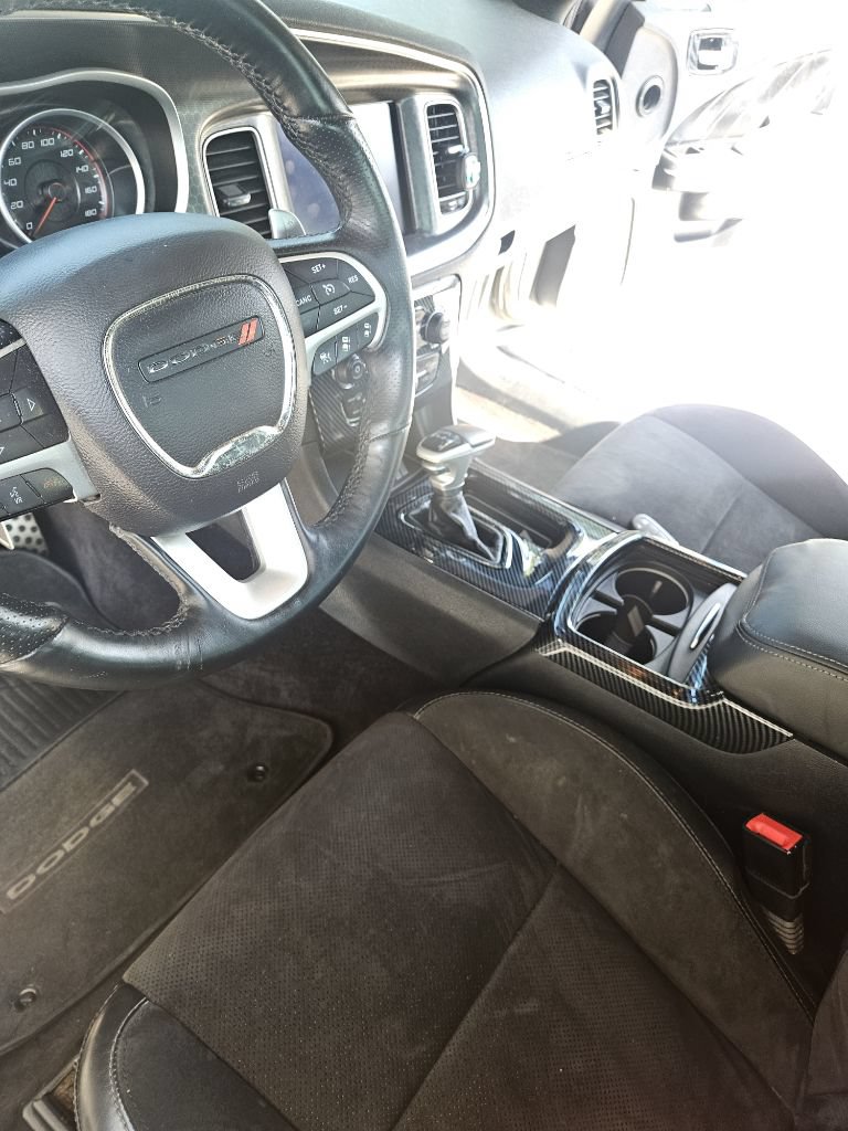 Used 2017 Dodge Charger R/T Scat Pack w/ Technology Group RWD image 6