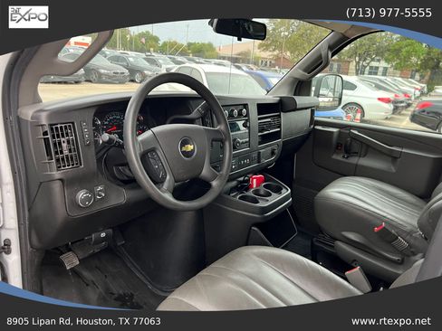 Used 2021 Chevrolet Express 2500 w/ Driver Convenience Package image 21