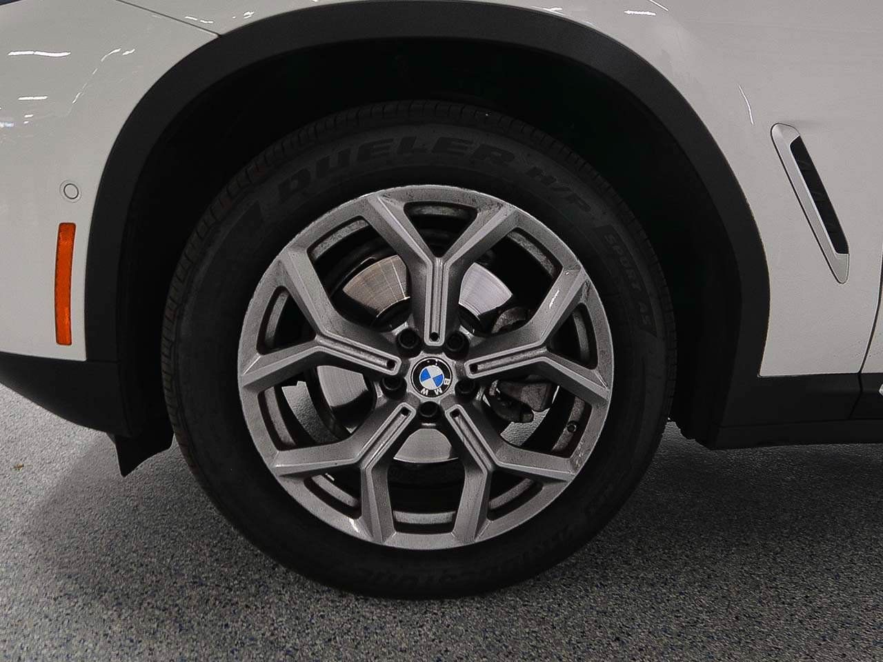 Used 2023 BMW X3 sDrive30i w/ Premium Package RWD image 5