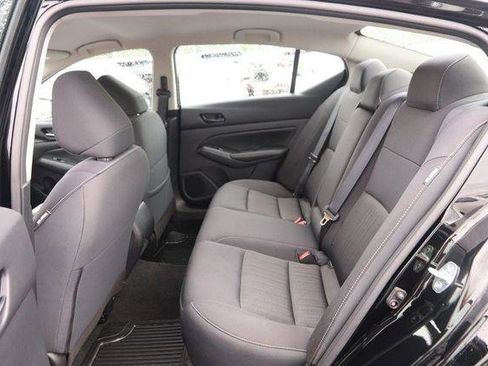 Used 2024 Nissan Altima 2.5 SV image 9