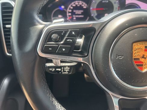 Used 2021 Porsche Cayenne GTS AWD/4WD image 37
