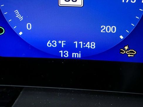 New 2026 Porsche Macan Turbo Electric image 12