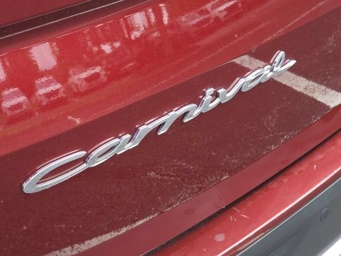 Used 2022 Kia Carnival SX FWD image 17